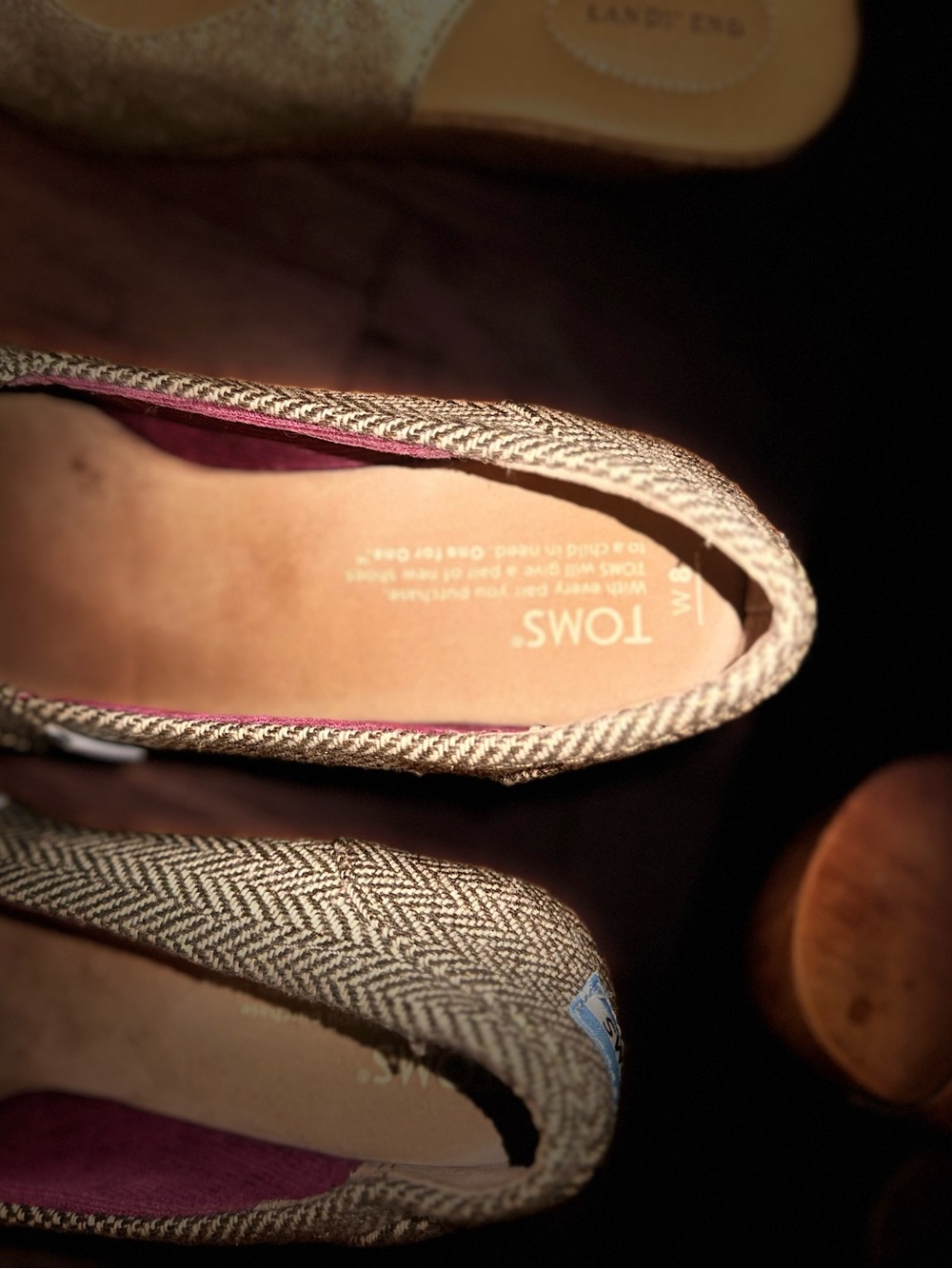 Toms Women's Herringbone wedges